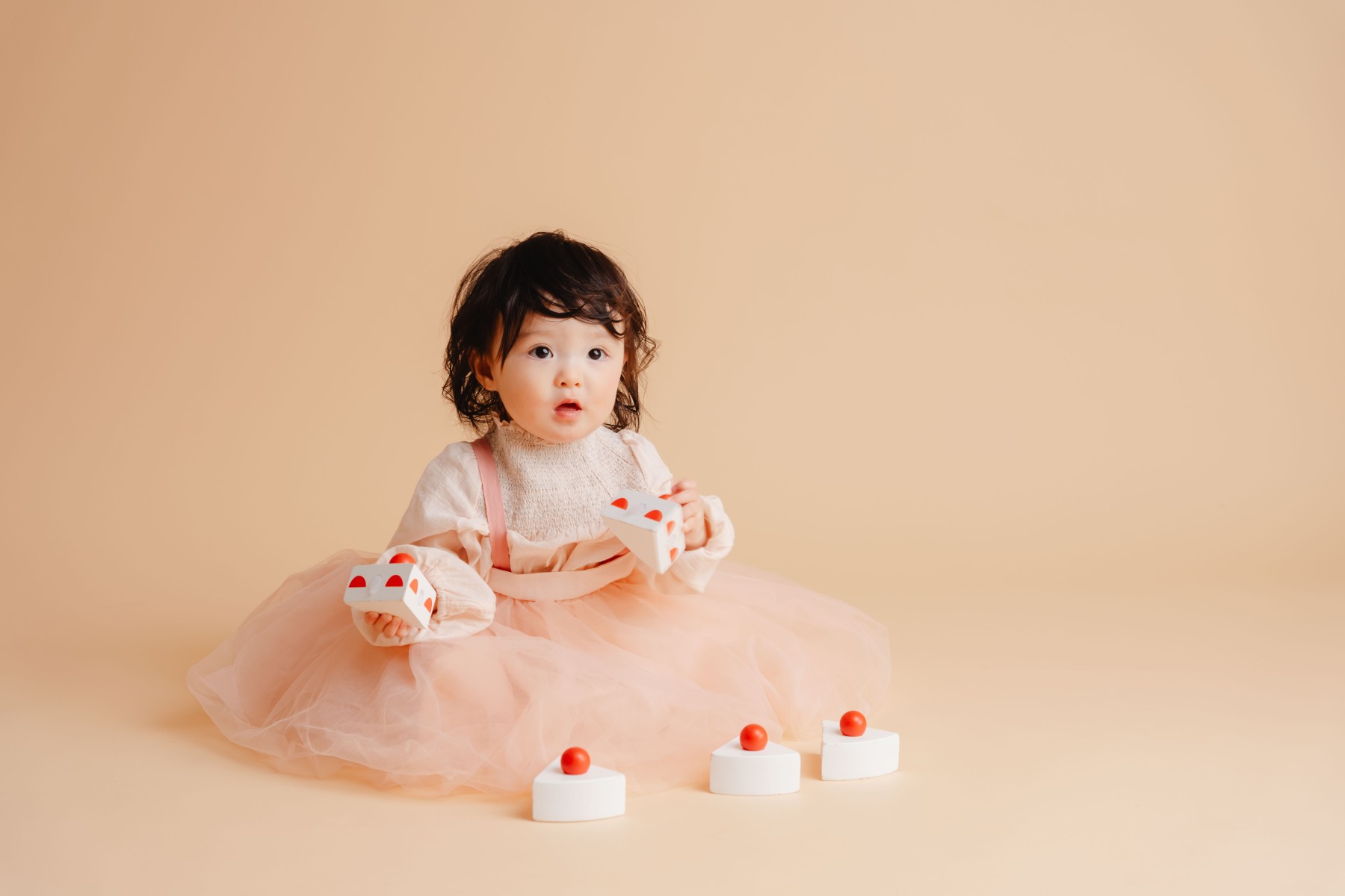 ケーキバースデーフォトおもちゃ１歳大阪市コバコフォトスタジオ